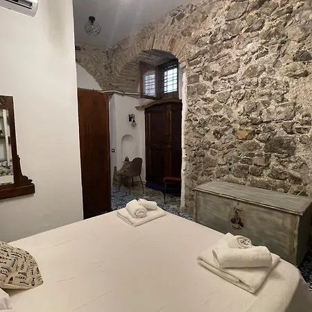 Grotta Degli Arechi - Appartamento Salerno